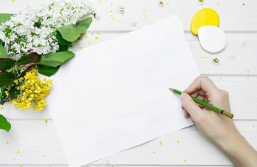 کاغذ گلاسه در چاپ چه هستند و همین طور تفاوت استفاده از هر کدام از این نوع کاغذها در صنعت چاپ چیست؟